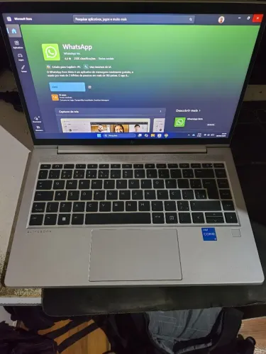 hp elitebook 640 g10 top