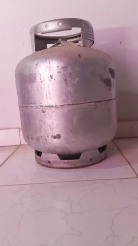 VENDE-SE 200,00 REAIS