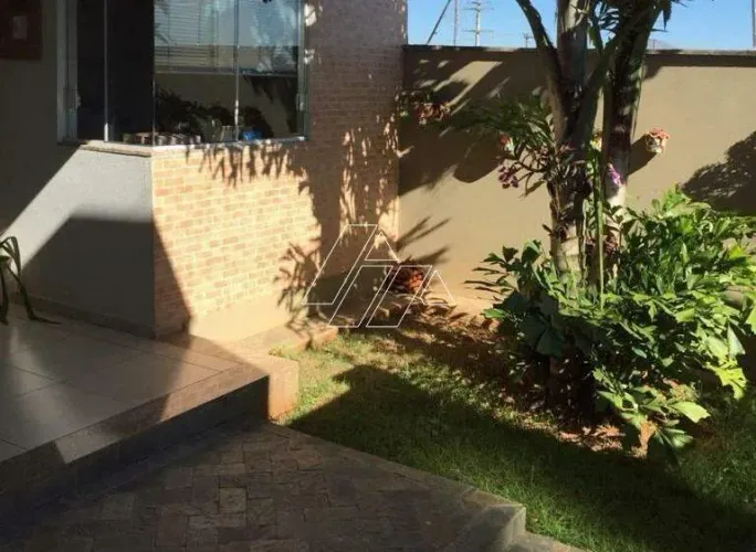 Casa residencial à venda no Jardim América, em Pompéia