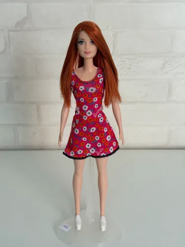 Boneca Barbie Ruiva Básica
