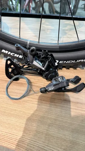 Câmbio / passador Shimano Deore XT