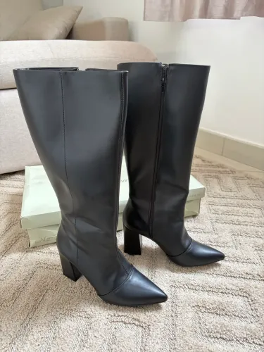Bota cano longo 