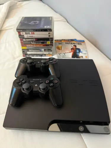 PlayStation 3 Slim + jogos