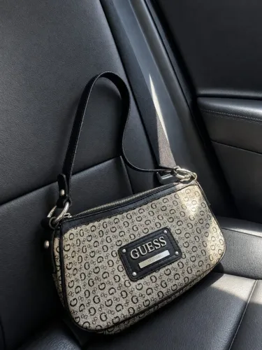 Bolsa guess original