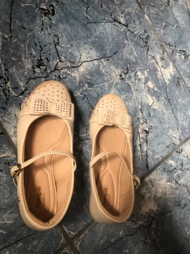 Sapato infantil marca Pamella n 35/36 valor 50