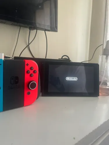 VENDO NITENDO, 1430 obs está faltando uma peça do controle mais tem negociação