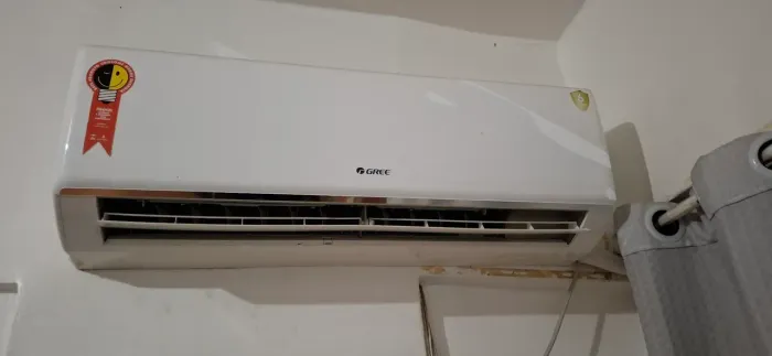 AR CONDICIONADO SPLIT USADO COM DEFEITO