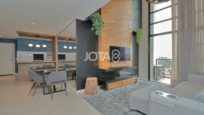 APARTAMENTO CHARMOSO NO ALTO DA GLÓRIA Apartamento de 2 quartos no alto da glória