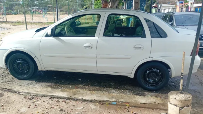 Chevrolet Corsa Sed. Premium 1.4 8V Econoflex 4P 2011