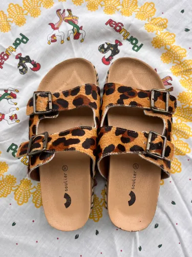 Sandália Soulier animal print TAM 37 ( usada 1 X)