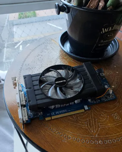 Placa de Video Gamer GTX 460 V2 1GB