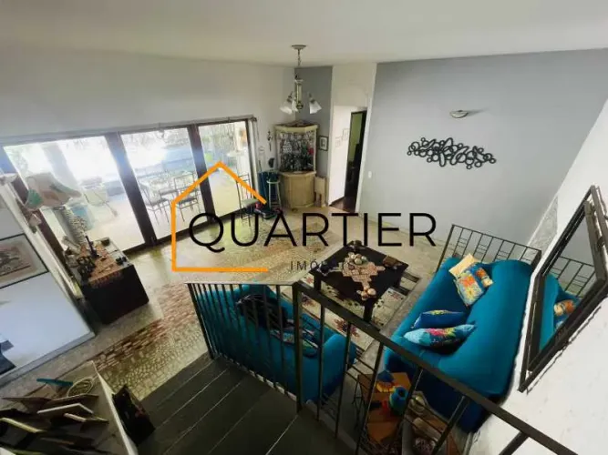 Casa em Condomínio : Duplex / Residencial / Cosme Velho