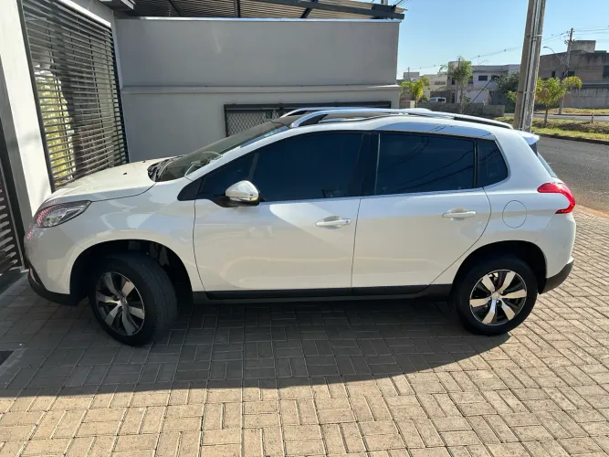 Peugeot 2008 Griffe 1.6 Flex 16V 5P Mec. 2016
