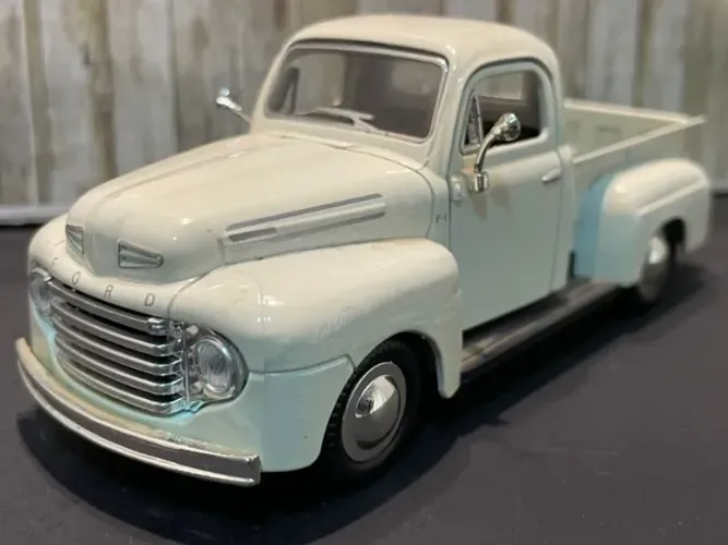 Miniatura Pick up 1948 - 1/32