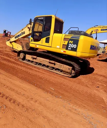 Escavadeira hidráulica Komatsu PC200
