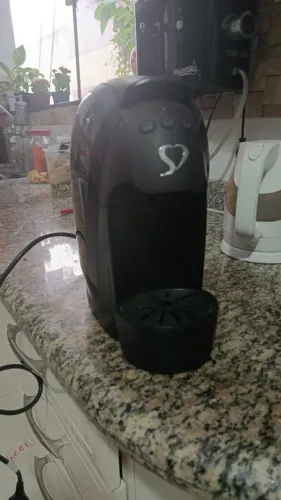 Cafeteira Expresso Três Corações - Preta