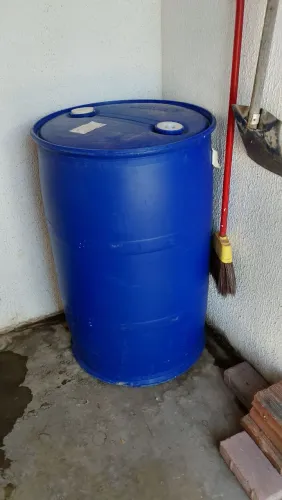 Vendo tambor novo de 200 litros 