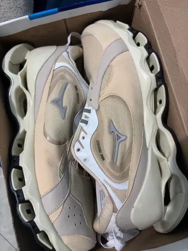 Mizuno Prophecy Beta