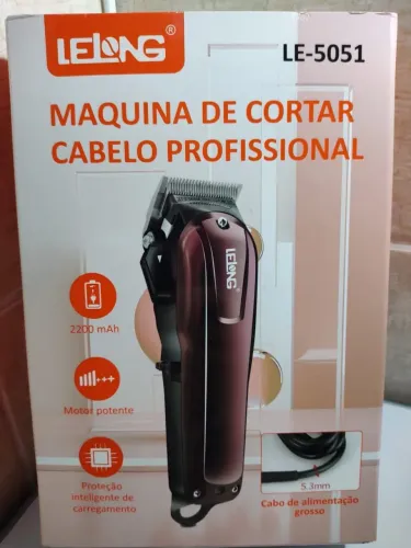 Vendo Máquina de Cortar Cabelo Profissional, modelo Lelong LE -5051