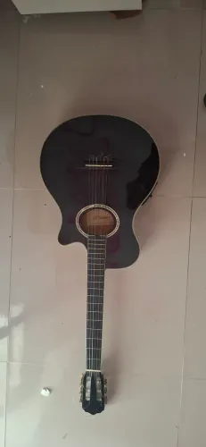 Violão groovin seminovo em perfeito estado, com case