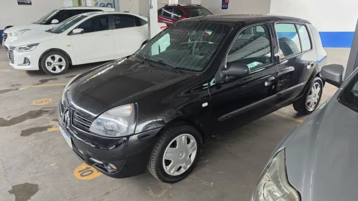 Renault Clio Hi-flex 1.0 16V 5P 2011