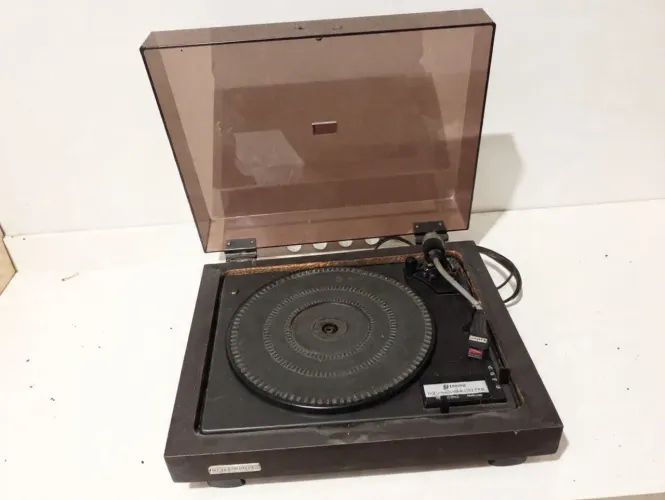 Toca discos Polyvox td1000