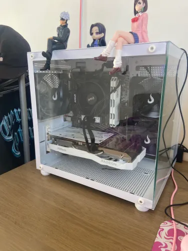 PC Gamer Ryzen 5 5600GT + RX 6600 + 16GB RAM | Menos de 1 ano de uso