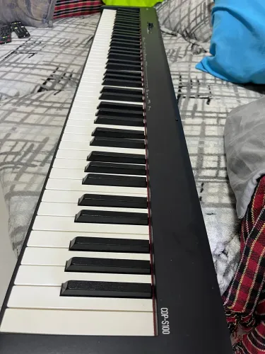 Piano digital Casio cdp-s100