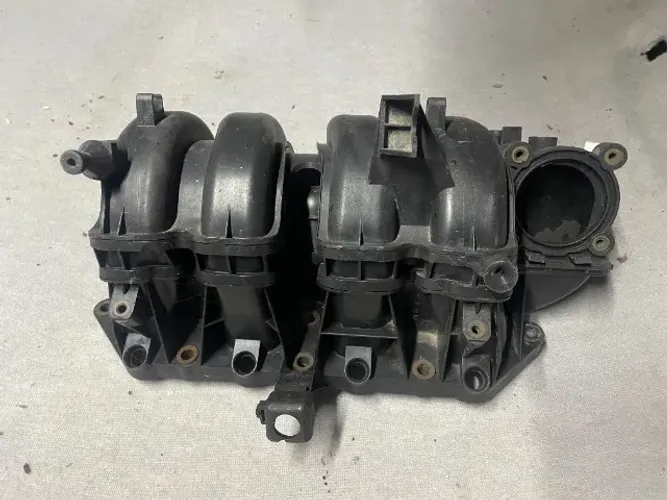 Coletor De Admissão Vw Gol Parati G2 G3 1.0 16v 