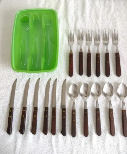 Jogo de Talheres Tramontina 18 Peças - Aço Inox e Cabos de Madeira