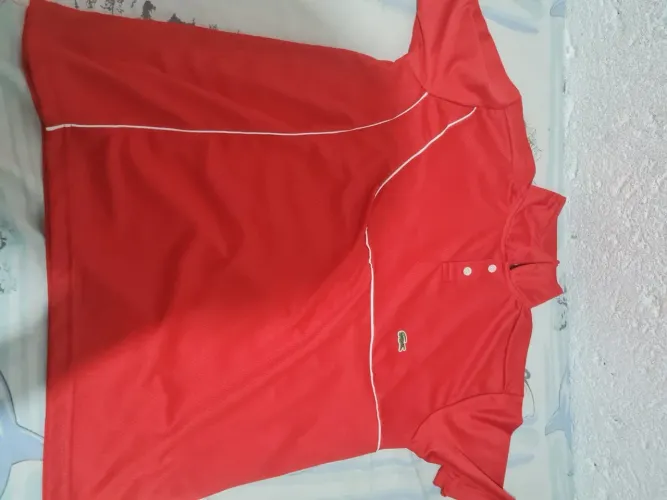 Camisa lacoste original tamanho M, chamar nesse numero * ou pelo chat
