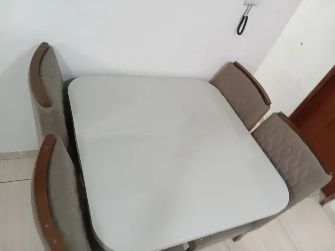 Mesa vidro 4 com cadeiras