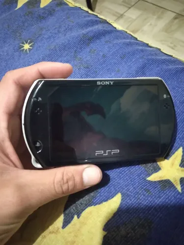 PSP GO