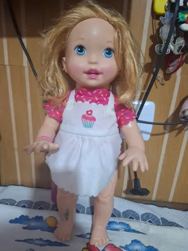 Boneca Little mommy