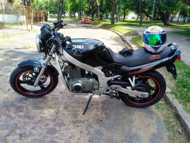 Vendo gs 500 E bem conservada