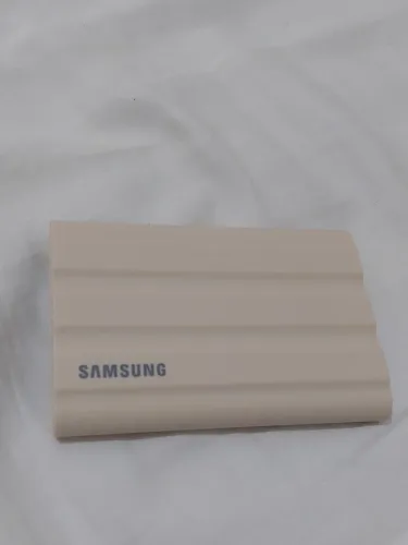 SSD T7 SHIELD 2TB PORTÁTIL 