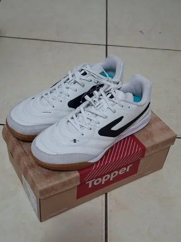 Chuteira Topper Maestro Pro 6