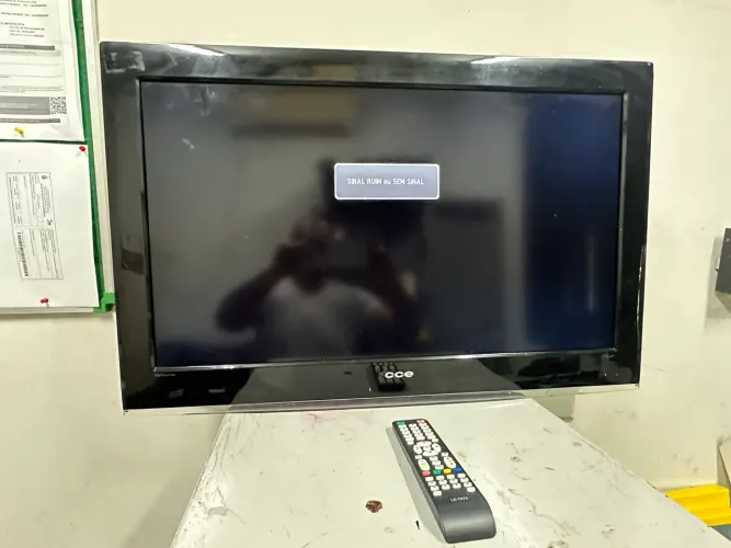 Tv CCE 32 polegadas