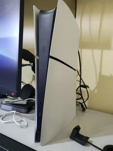 PS5 FW 12.40 Desbloqueado - Semi novo