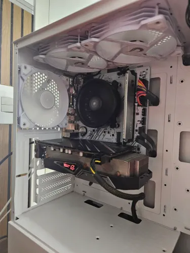 PC Gamer Ryzen 5 | RX5600XT