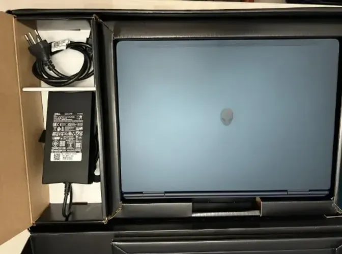 Alienware Aurora 16 I5 4.8 Ghz RTX3050 16Gb DDR5 Em garantia até Set/2026