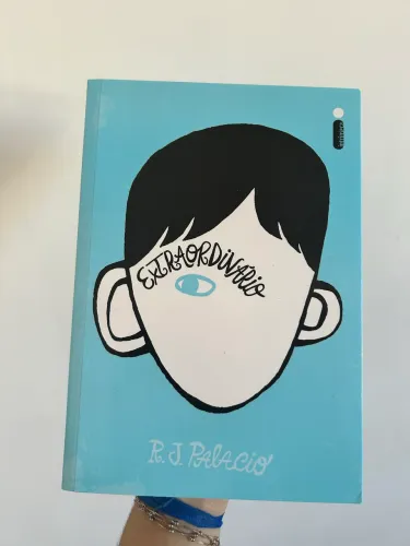 Livro: Extraordinário - R.J. Palacio