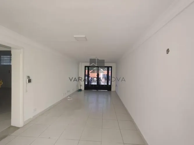 Casa Comercial no Jardim América com 262,34 m² Espaço, Visibilidade e Localização