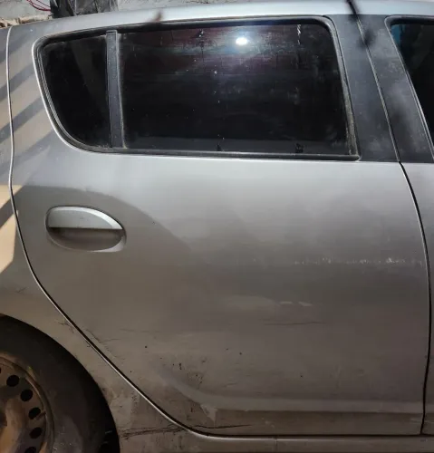 Porta Traseira Lado Direito Renault Sandero 