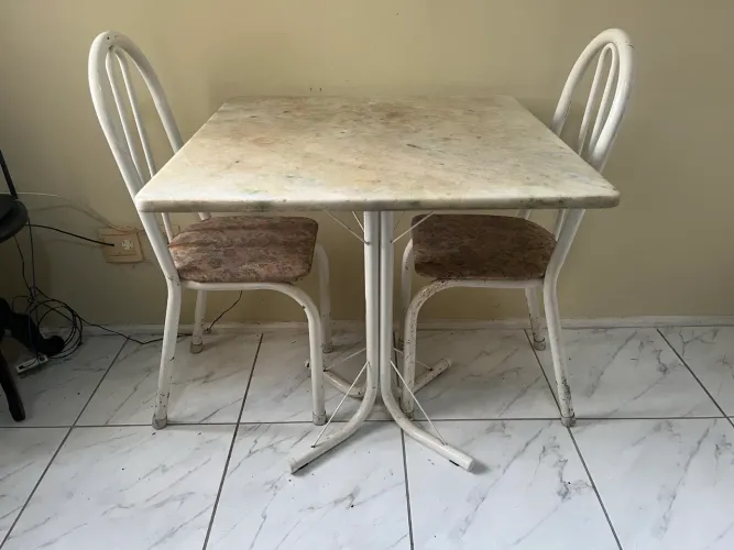 Mesa de mármore