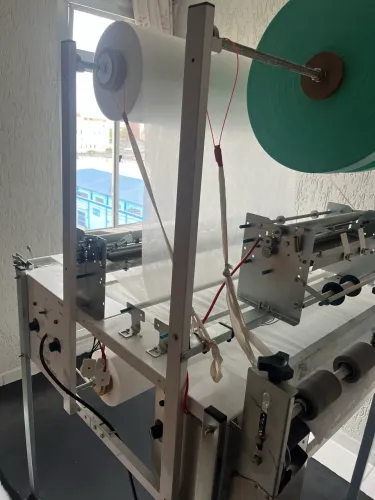 Máquina de fraldas e tapetes pets