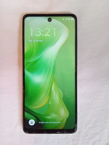 Vendo celular moto g24 Tamanho de RAM 4,00 GB Tamanho de ROM 128.0 GB com película d vidro