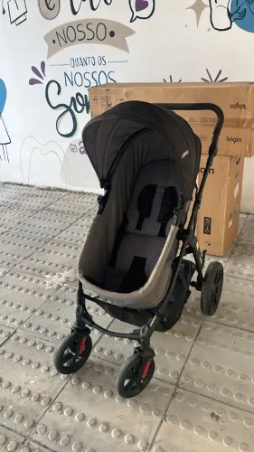 Carrinho de Bebê Galaxy Kiddo com Moisés