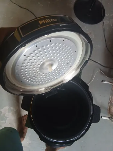 Panela elétrica fogão elétrico cardeira de paria so falta sulfilme ou macarrão