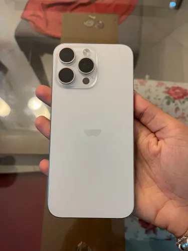 Vendo IPhone 15 pro Max 256gb conservadíssimo